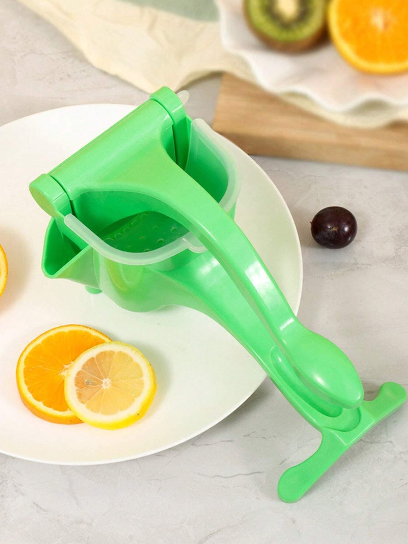 Handheld Juicer